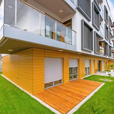 2 Bedroom Cozy In * Hel